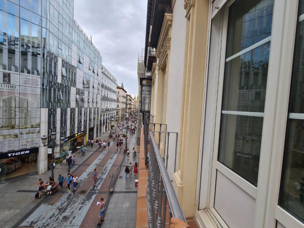 Dos Torres Arte en Balcones - Calle Alfonso I vendégei