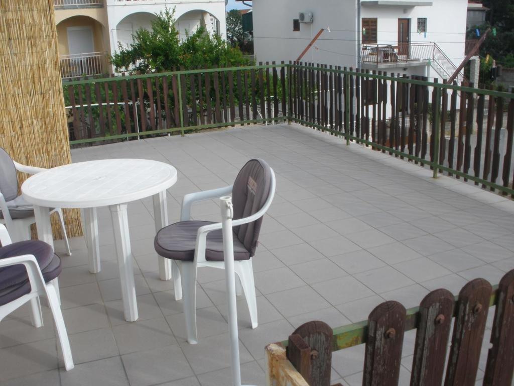 Fotografia z galérie ubytovania Apartments with a parking space Vodice - 17058 v destinácii Vodice