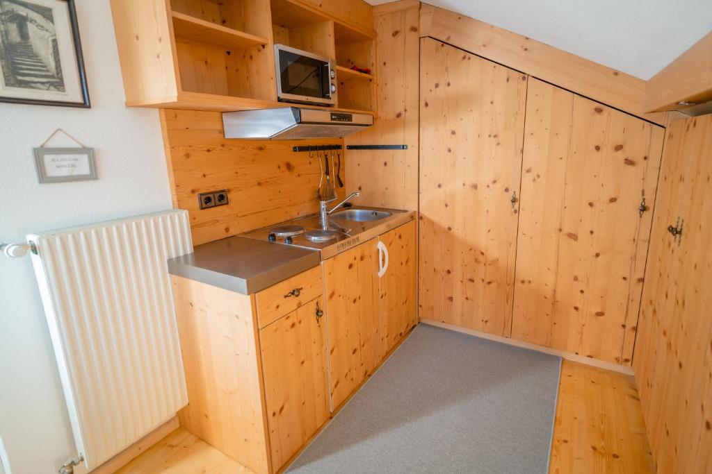 Kuchyň nebo kuchyňský kout v ubytování Gästehaus Leirerhäusl