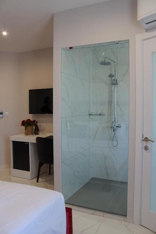 100 Boutique Living - 7