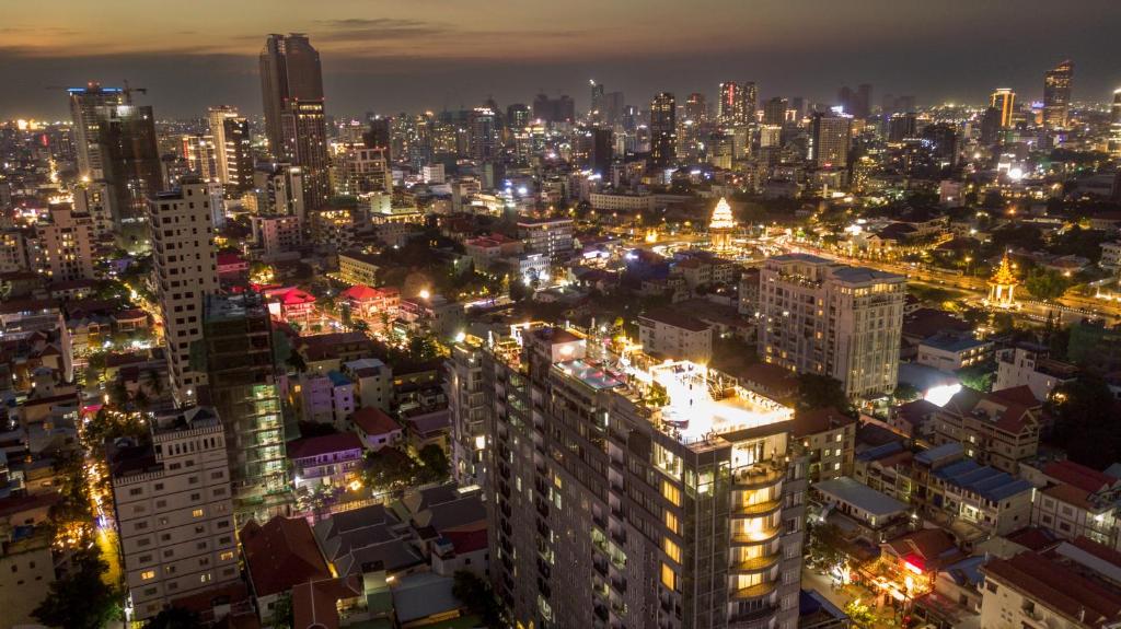 Nespecifikovaný výhled na destinaci Phnompenh nebo výhled na město při pohledu z hotelu