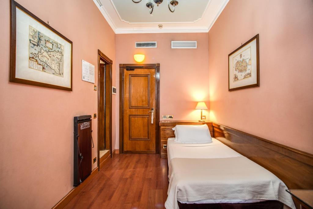 Hotel Della Torre Argentina - Resim 32