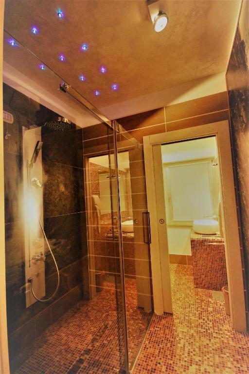 Vannituba majutusasutuses I Rocchi Hotel