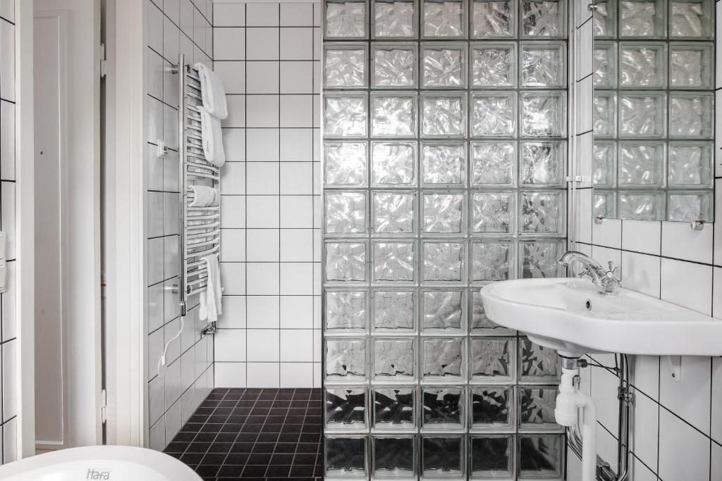 Koupelna v ubytování Hotel Gyllene Uttern