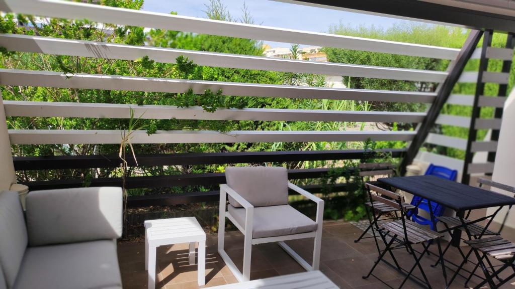 Balkón alebo terasa v ubytovaní Villa Luxe Port Nature 1 Jasmine