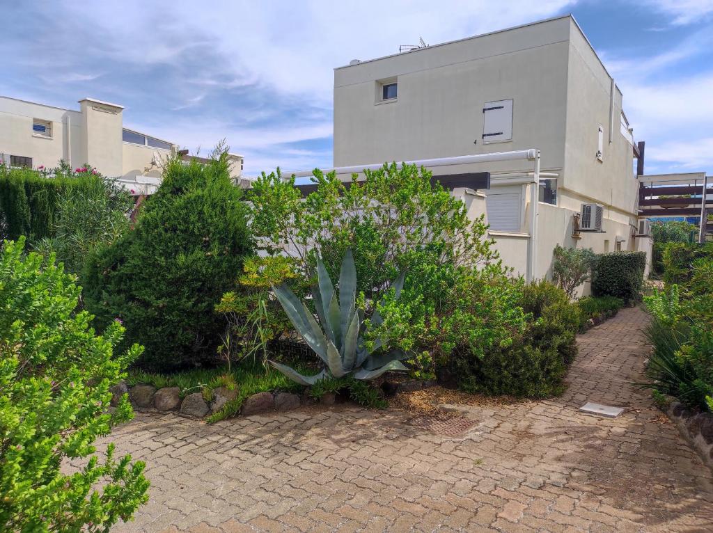 Vonkajšia záhrada v ubytovaní Villa Luxe Port Nature 1 Jasmine