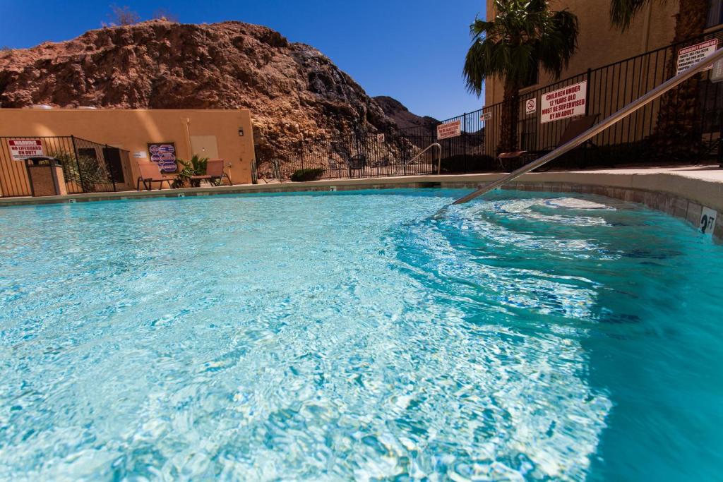 Bazén v ubytování Hoover Dam Lodge nebo v jeho okolí
