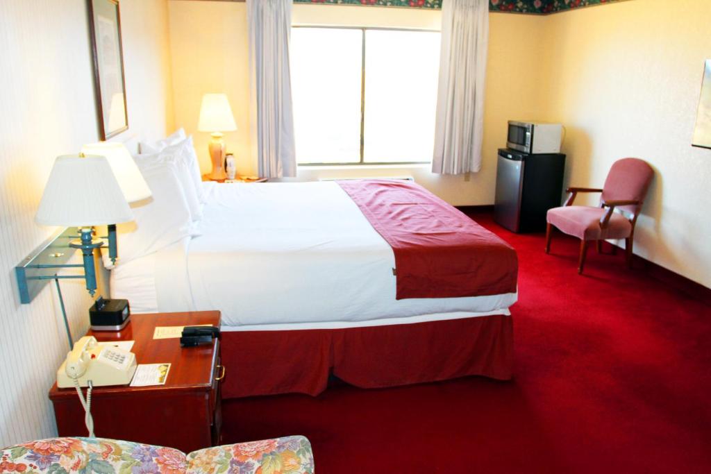 Postel nebo postele na pokoji v ubytování Hoover Dam Lodge