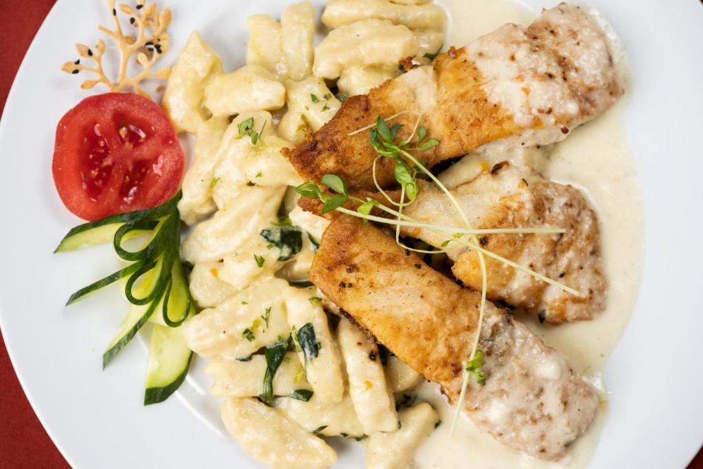 Jedlo v ubytovaní bed & breakfast alebo blízkom okolí