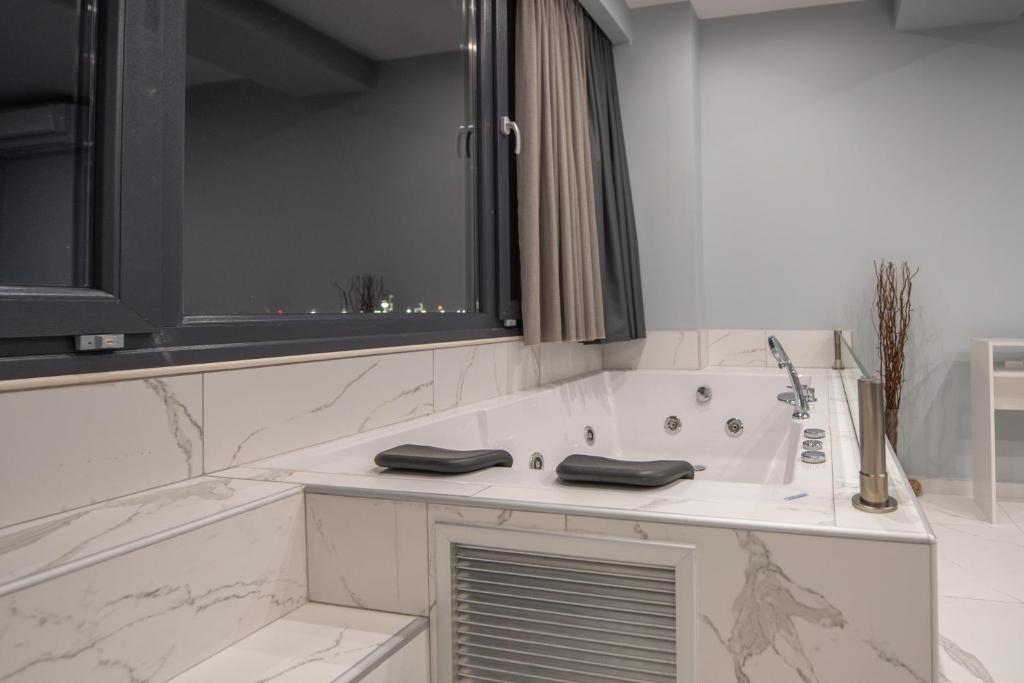Kúpeľňa v ubytovaní Sea & City LUXURY SUITE