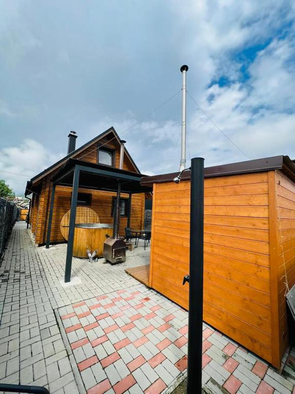Budova, kde se prázdninový dům nachází