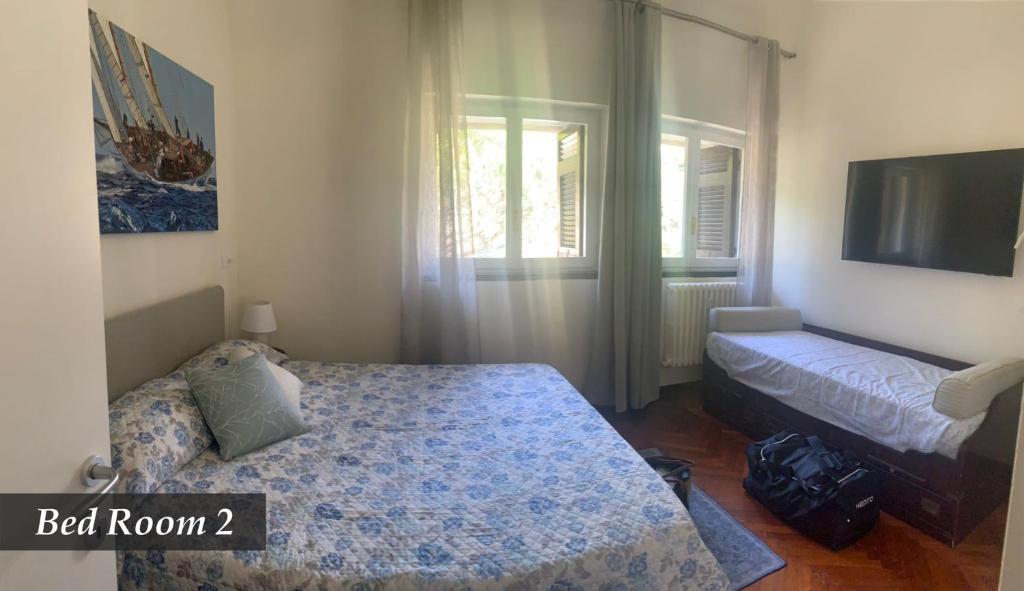 Kép NAUTILUS VISTA MARE MOZZAFIATO a 180 GRADI- POSTO AUTO PRIVATO - 2 CAMERE MATRIMONIALI più 1 DIVANO LETTO SINGOLO-SKY,NETFLIX-WIFI 200MG szállásáról Rapallóban a galériában