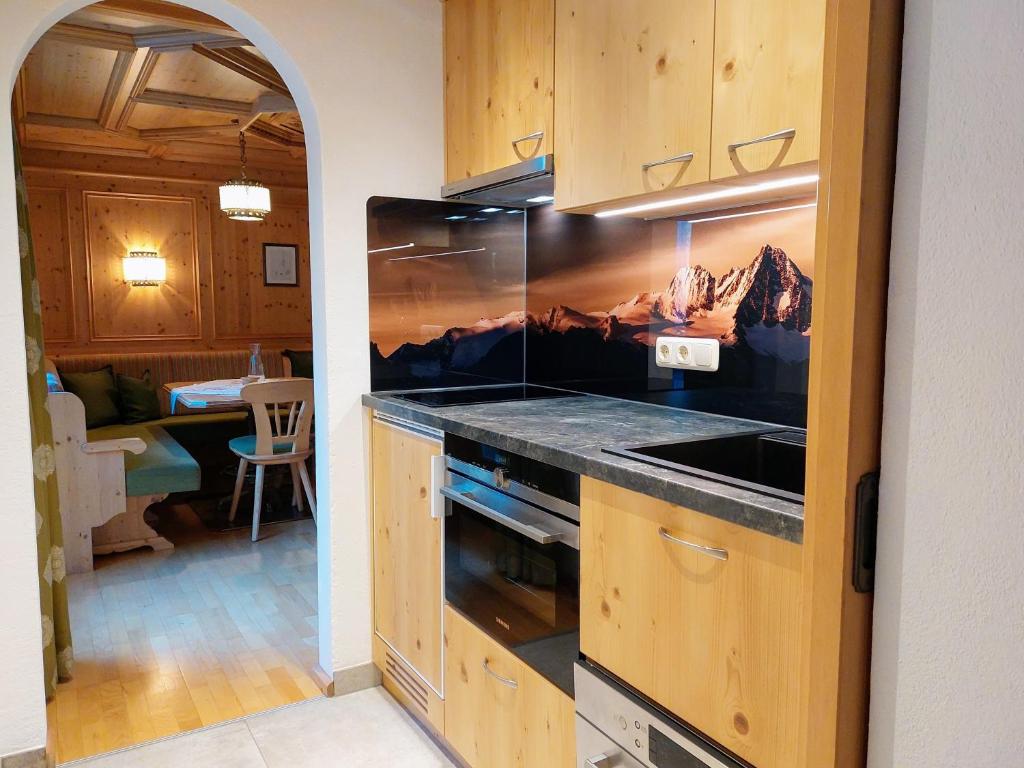 Kuchyň nebo kuchyňský kout v ubytování Haus Veidlis, Familie Obkircher