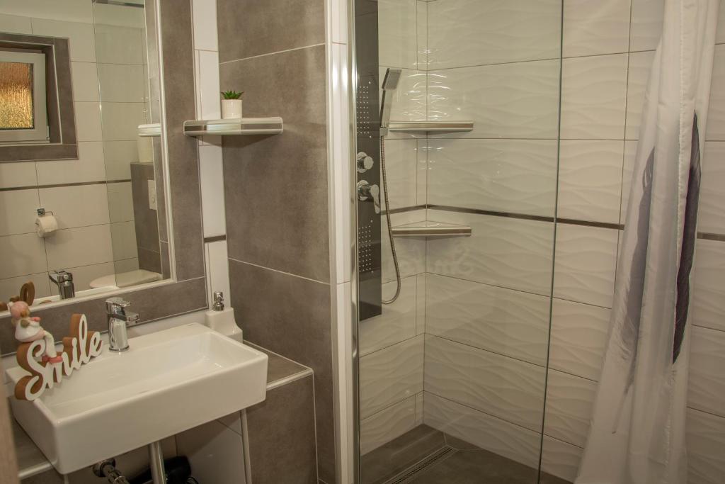 Oros House Apartmanház - Luxe Appartement