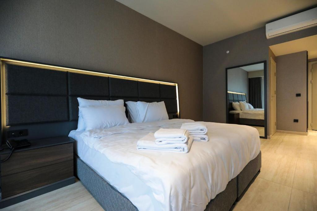 Hotel54 Luxury Suite - Salle De Luxe Double Ou Jumelle Avec Balcon