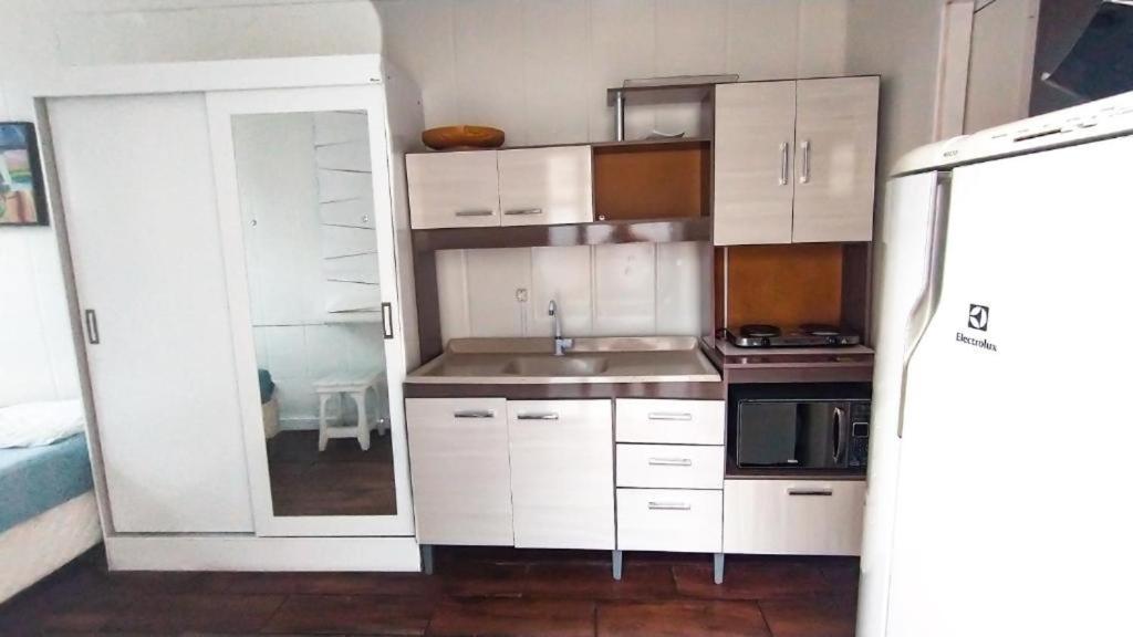 Kuchyň nebo kuchyňský kout v ubytování Marco Zero Containers 1