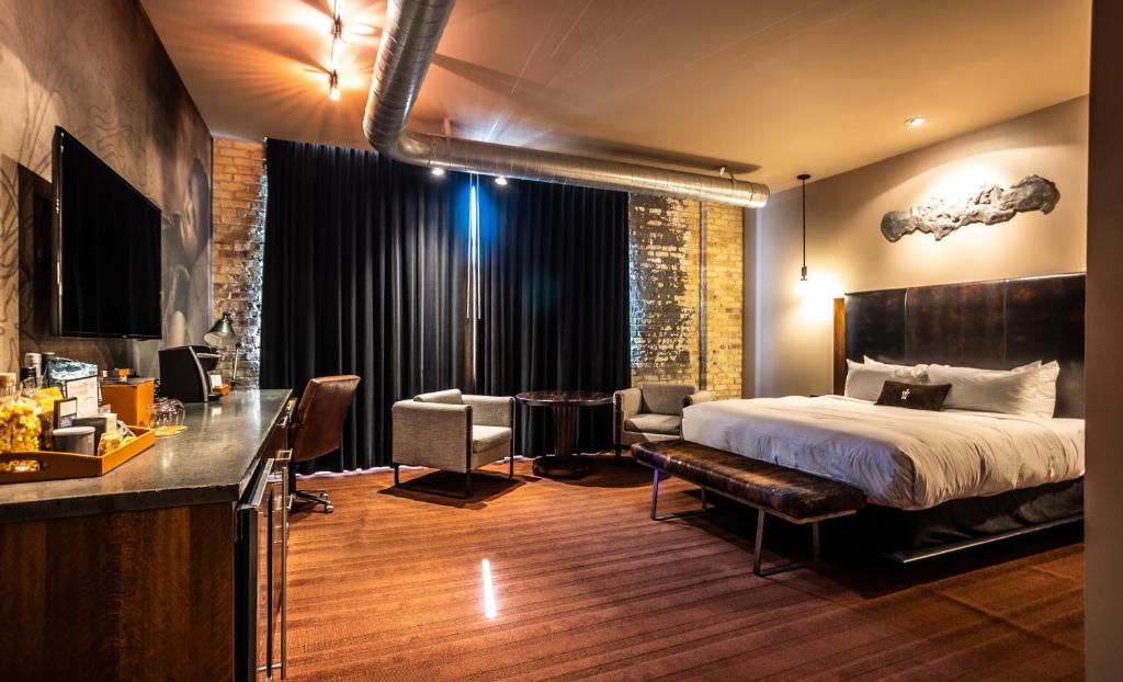 The Iron Horse Hotel photo