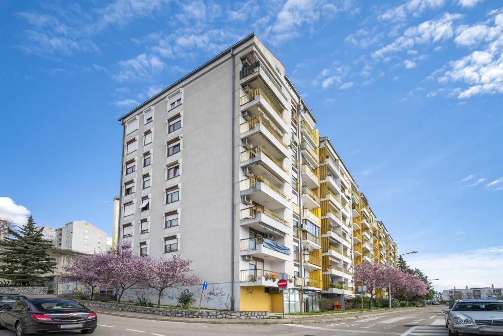 Budova, kde se apartmán nachází