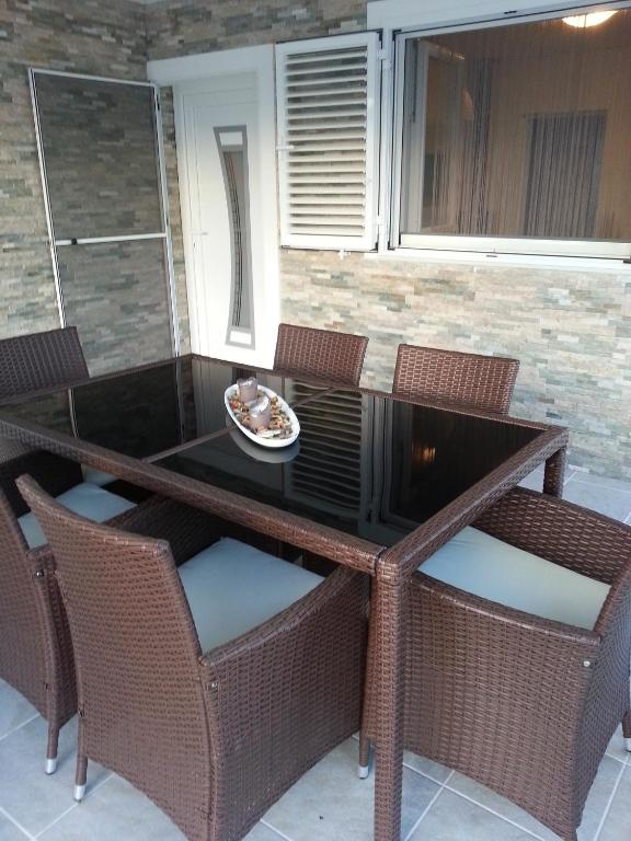 Zdjęcie z galerii obiektu Holiday Home Vir 17694 w mieście Vir