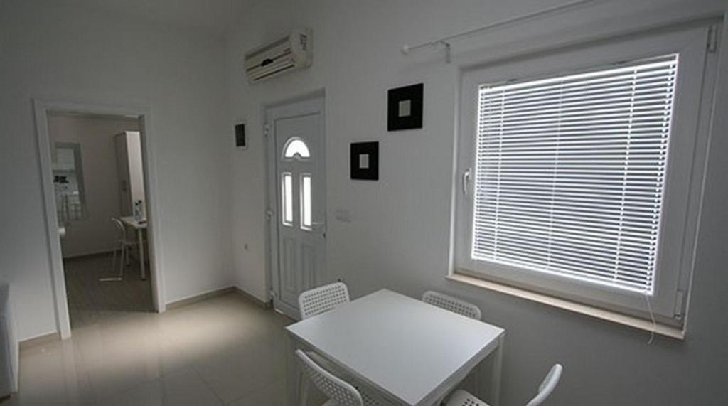 Fotografia z galérie ubytovania Apartments with a parking space Nin, Zadar - 17784 v Nin