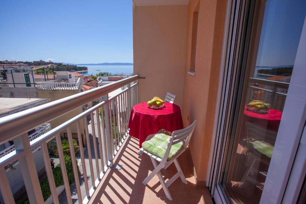 Fotografia z galérie ubytovania Apartments by the sea Baska Voda, Makarska - 17786 v destinácii Baška Voda