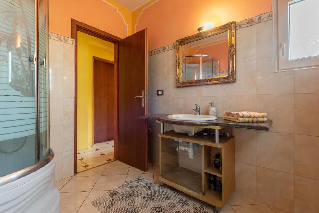Fotografia z galérie ubytovania Apartment Kraj 17783a v destinácii Tkon