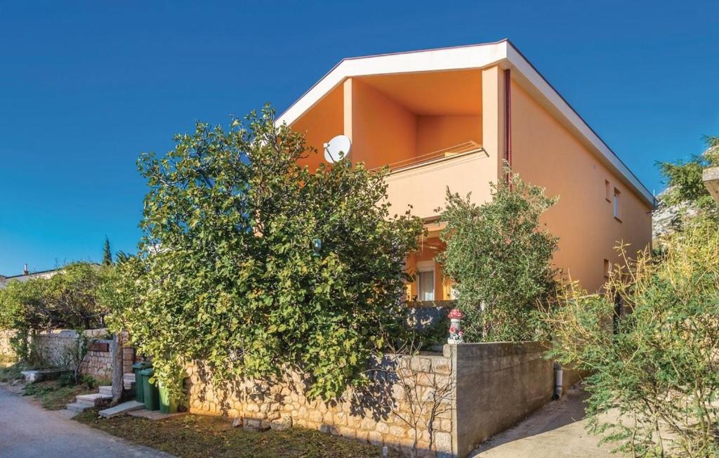 Budova, v ktorej sa apartmán nachádza