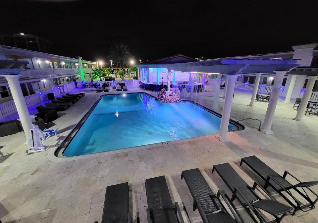 Quality Inn and Conference Center Tampa-Brandon photo