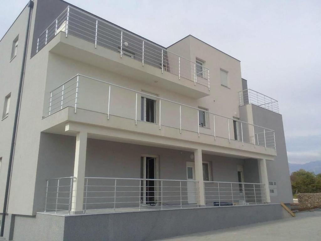 Apartments with parking space Novalja, Pag - 17954