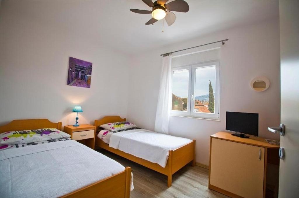 Fotografia z galérie ubytovania Apartments with a parking space Split - 17982 v Splite