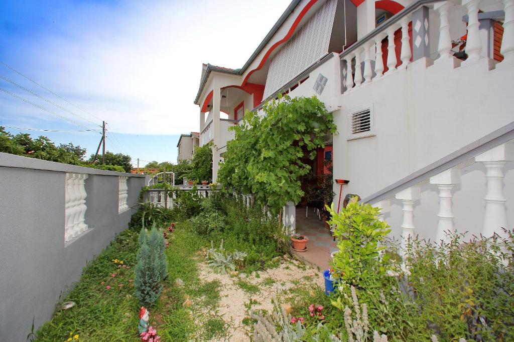Zahrada ubytování Apartments with a parking space Bibinje, Zadar - 18066