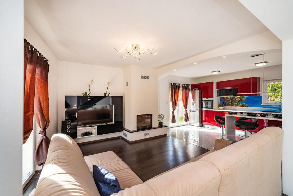 Holiday house with a parking space Nin, Zadar - 18143 - 三卧室度假屋
