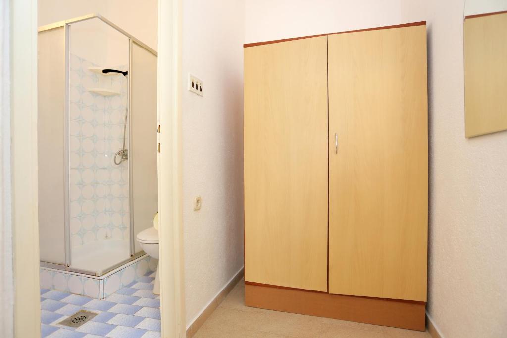 Fotografie z fotogalerie ubytování Apartments by the sea Pisak, Omis - 18141 v destinaci Mimice