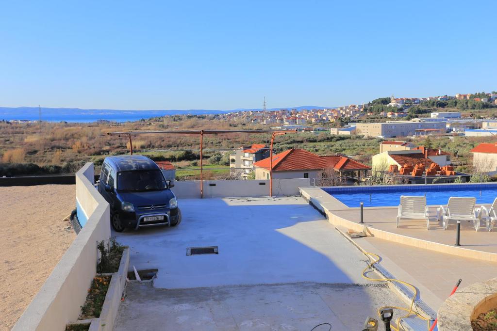 Fotografia z galérie ubytovania Apartments with a swimming pool Zrnovnica, Split - 18147 v destinácii Žrnovnica