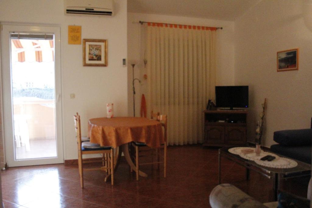 Fotografia z galérie ubytovania Apartments with a parking space Metajna, Pag - 18237 v destinácii Zubovići