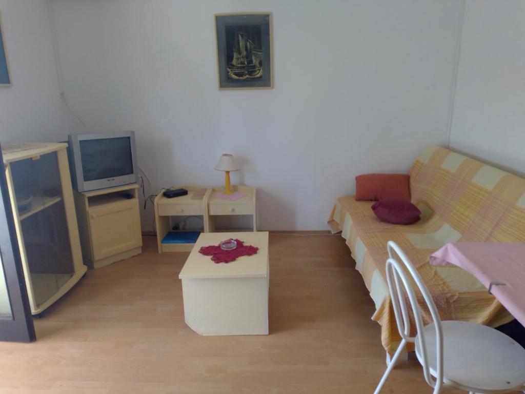 Posezení v ubytování Apartments by the sea Ivan Dolac, Hvar - 18269