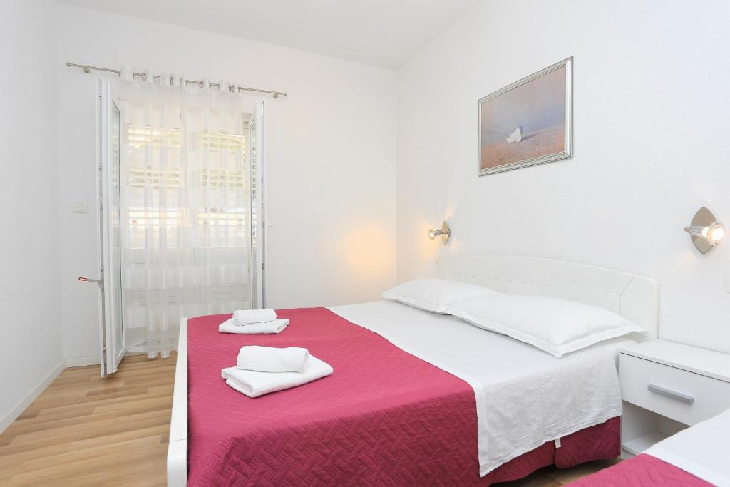 Fotografie z fotogalerie ubytování Apartments with a parking space Makarska - 18324 v destinaci Makarska