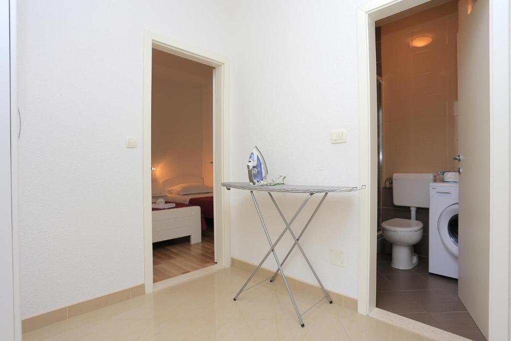 Fotografie z fotogalerie ubytování Apartments with a parking space Makarska - 18324 v destinaci Makarska
