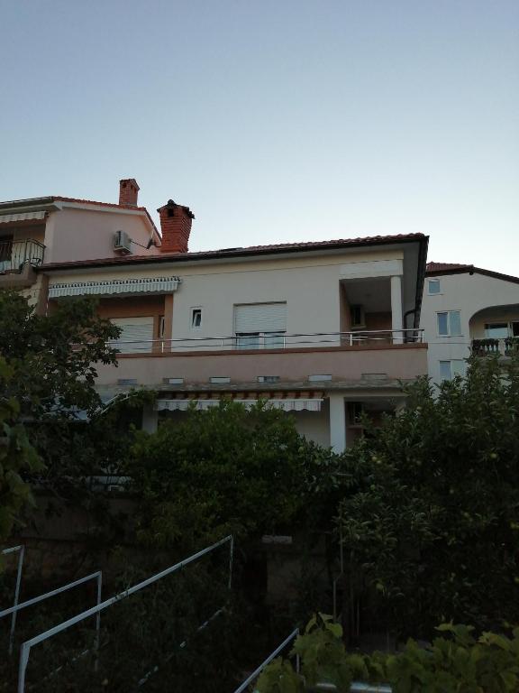 Apartments by the sea Rab - 18363