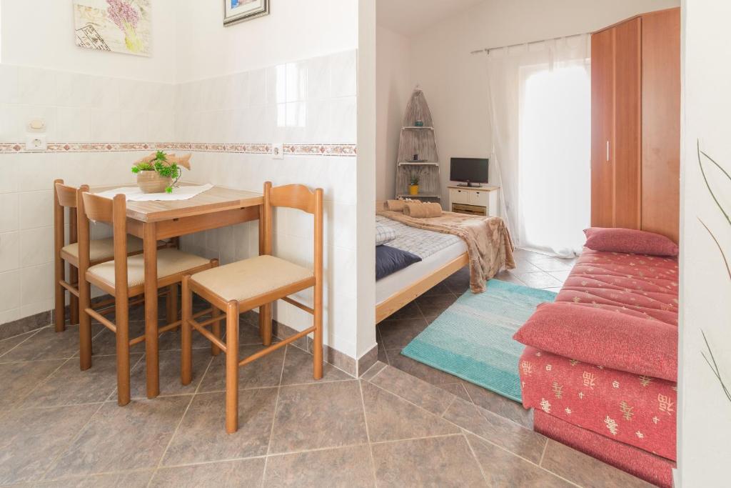 Fotografie z fotogalerie ubytování Apartments by the sea Bibinje, Zadar - 18421 v destinaci Bibinje