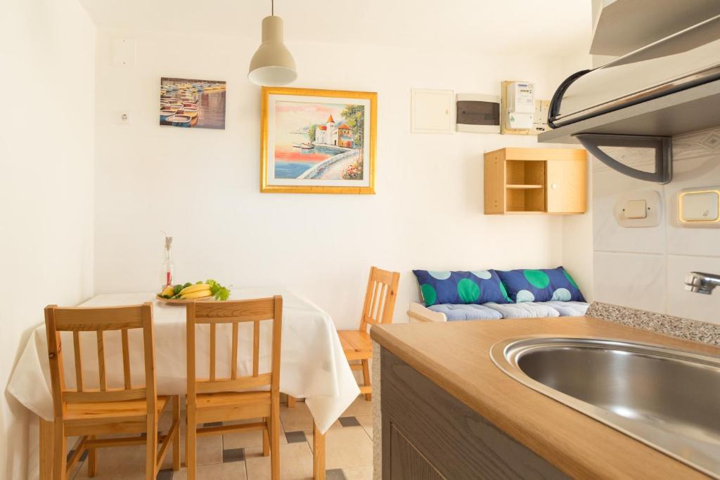 Fotografie z fotogalerie ubytování Apartments by the sea Bibinje, Zadar - 18421 v destinaci Bibinje