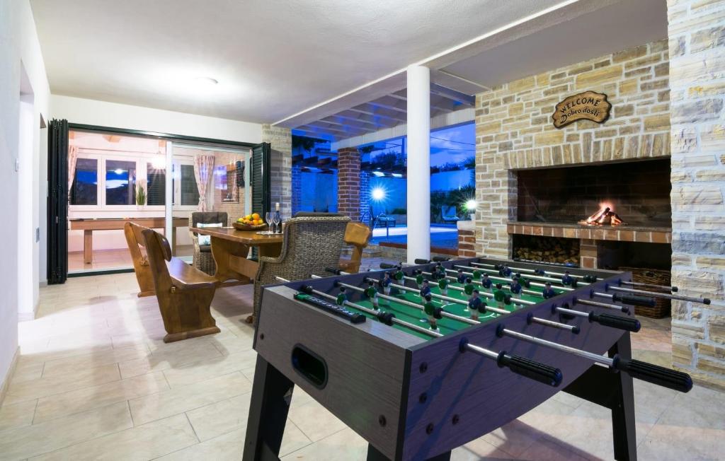 Fotografia z galérie ubytovania Luxury villa with a swimming pool Novigrad - 18339 v destinácii Novigrad, Dalmatia