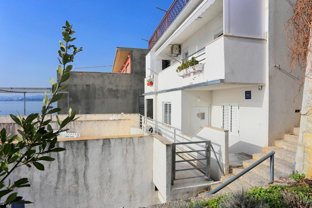 Balkón alebo terasa v ubytovaní Apartments by the sea Podstrana, Split - 18466