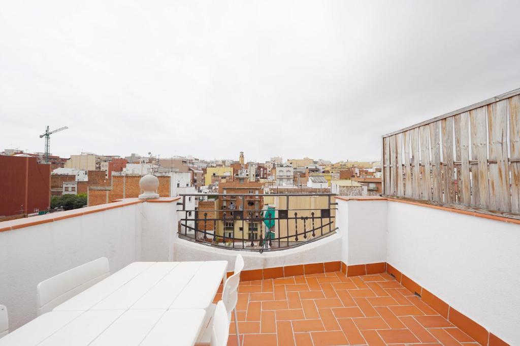 A balcony or terrace at Ola Living Camp Nou