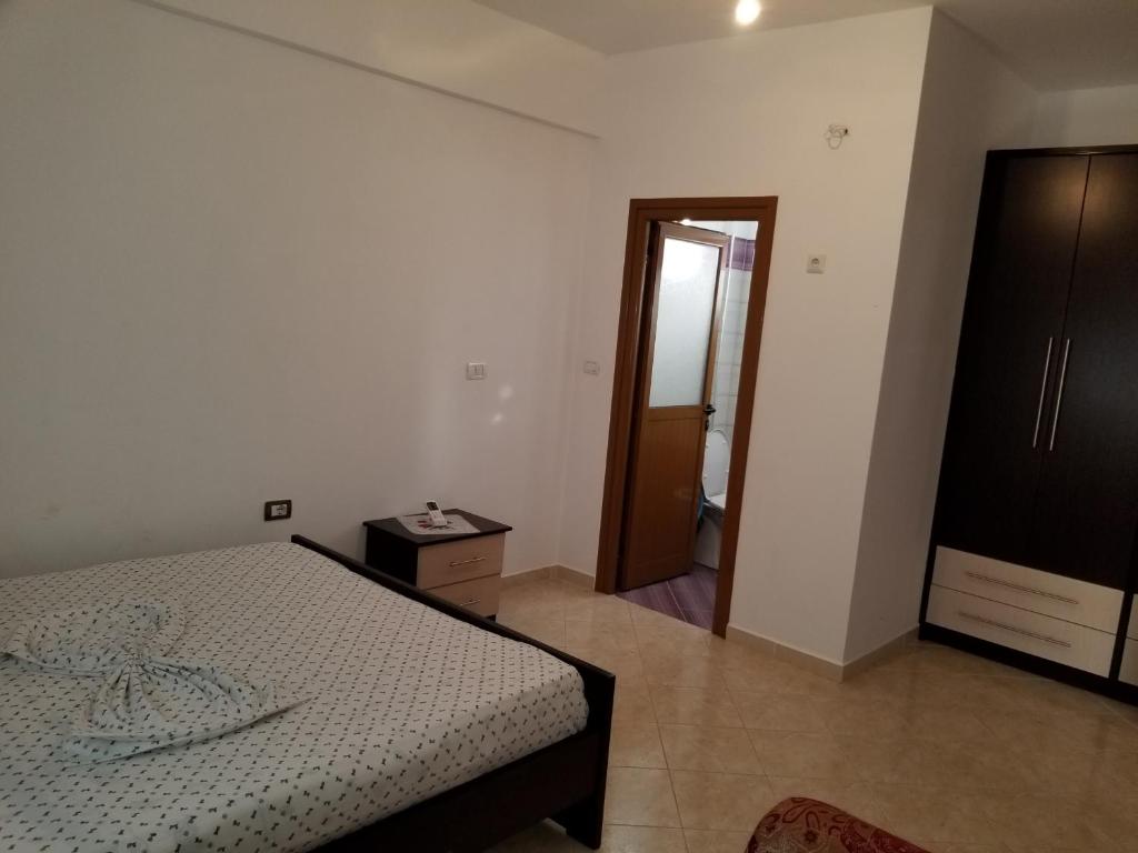 Sardi Apartments - Imazhi 6