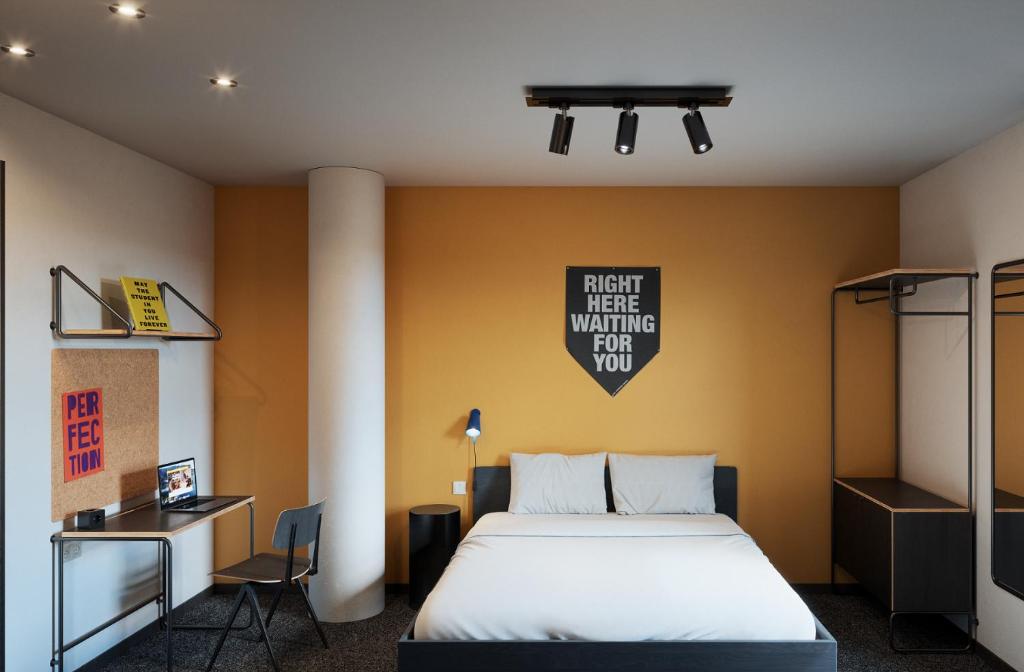 Postel nebo postele na pokoji v ubytování The Social Hub Madrid