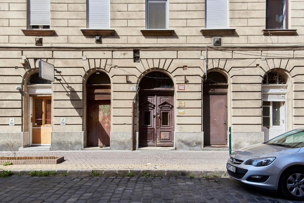 Budova, v ktorej sa apartmán nachádza