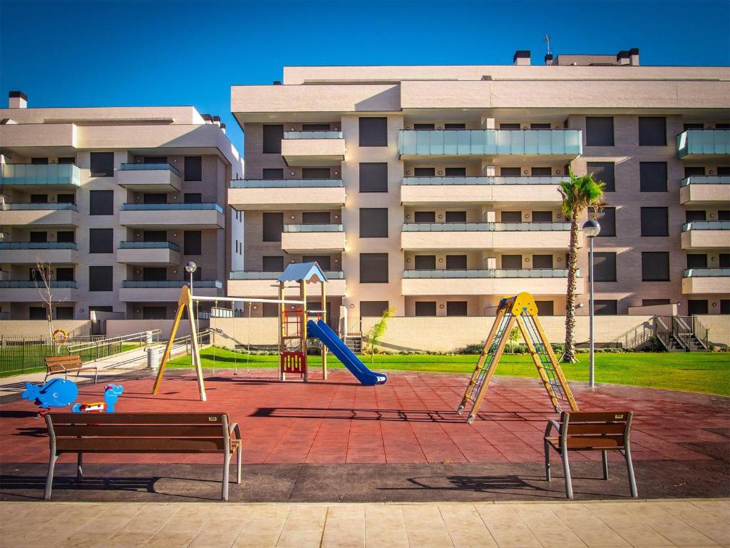 Детская игровая зона в LivinMálaga Los Álamos Suites II