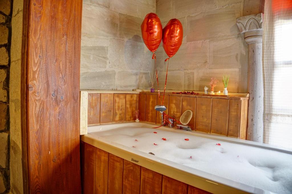 Nar ı Aşk Cave Hotel - King Room Mit Gartenansicht