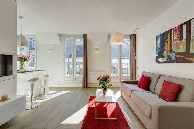 Champs Elysées Apartment, Paris (updated prices 2025)